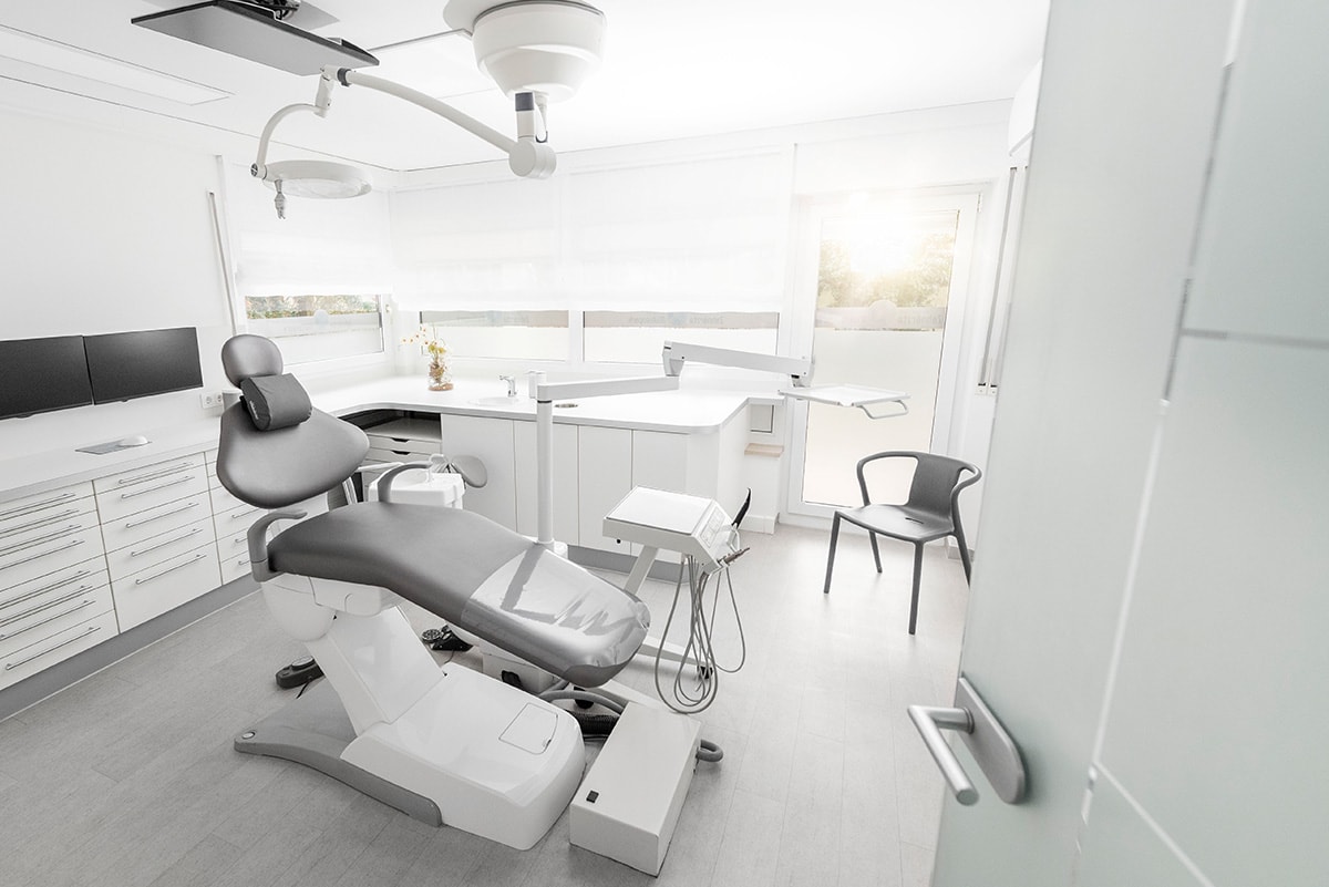 Behandlungszimmer Zahnaerzte am Muehlenpark - Ihr Zahnarzt, Ihre Zahnaerztin in Zirndorf bei Fürth